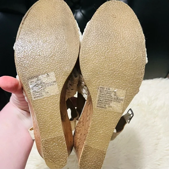 SO Taffy Wedge Heels - Picture 14 of 14